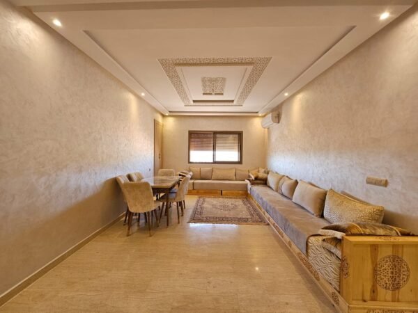 Appartement à Marrakech proche de toutes les commodités (à louer à la journée) – Image 2